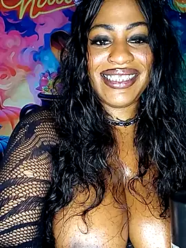 Chat +18 de AmazonianMistress ao vivo