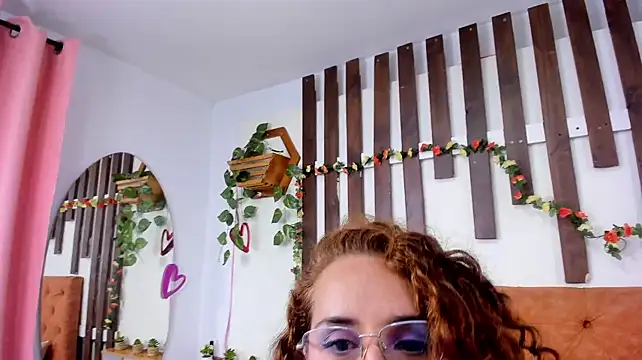 EvansHills' Live XXX Chat