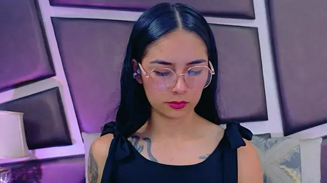 Онлайн чат XXX NicoleEsposito