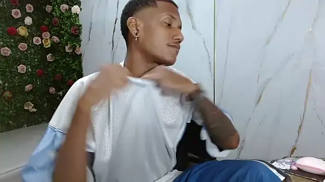 Chat XXX ao vivo de ManSant