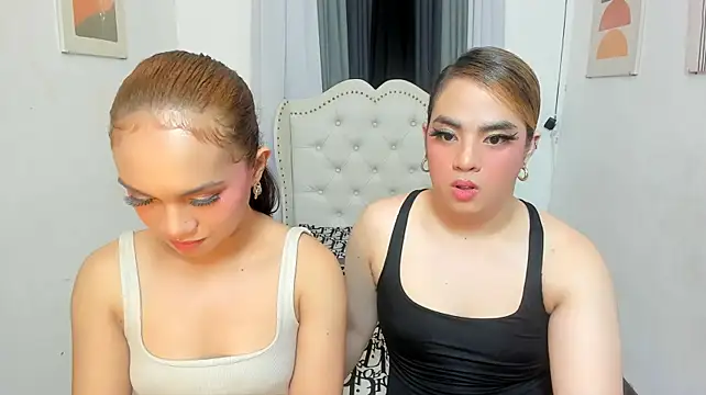 ElaraDeLuca Chat XXX in diretta