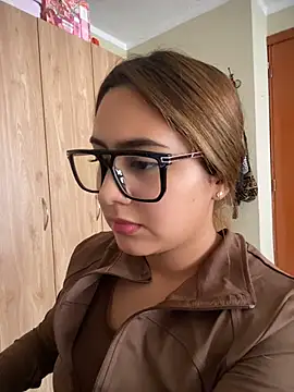 XXX chat uživo modela Miabonnett_