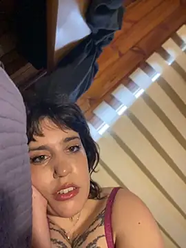 gattasromanxxe – Naživo XXX chat