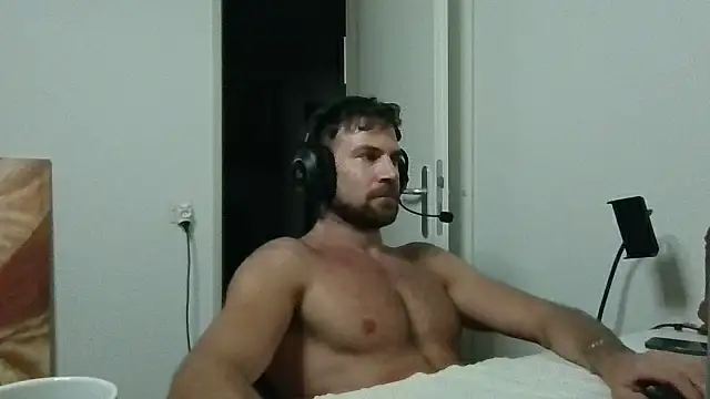 alpha-hunk Webcam-Show