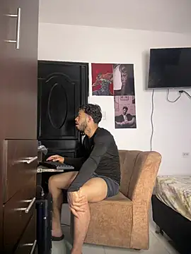 Enzomoretti__ – Live XXX-chat