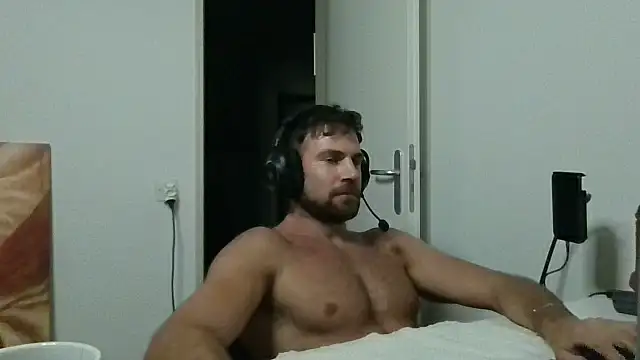 alpha-hunk Live XXX Chat