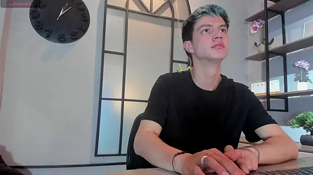 nicktornn Live XXX chat