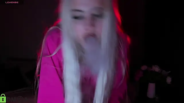 LaslyAngel Adlı Modelin Canlı XXX Sohbeti