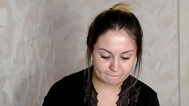 Chat +18 de Tayagirl ao vivo