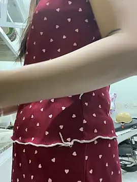 _AnneMia_ Adlı Modelin Canlı XXX Sohbeti