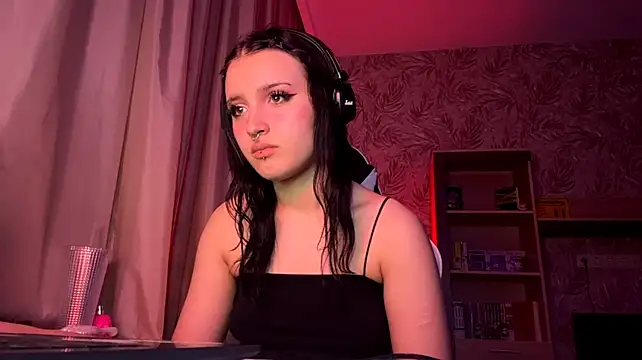 SharikaBabecki – Naživo XXX chat
