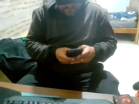 davidisabeto: διαδικτυακό σόου στην κάμερα
