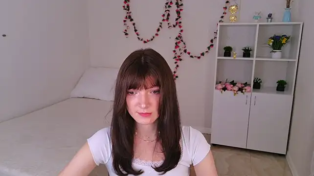 OwlEva live XXX chat