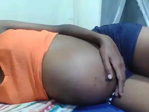 Sexxykim4 XXX чат на живо