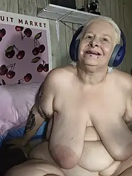 DavisDesires' Live XXX Chat