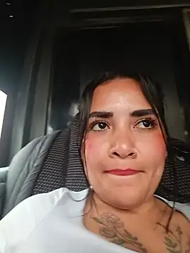 Chat +18 de MAYE__13 ao vivo
