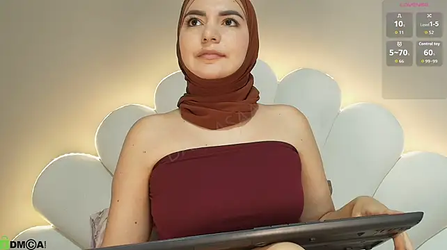 dalilasaadi_'s Live XXX Chat