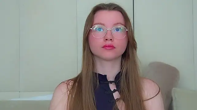 KeiraAsti লাইভ XXX চ্যাট