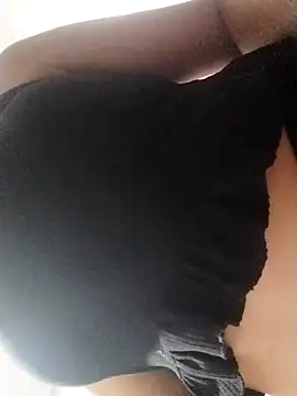 fatineae1's Live XXX Chat