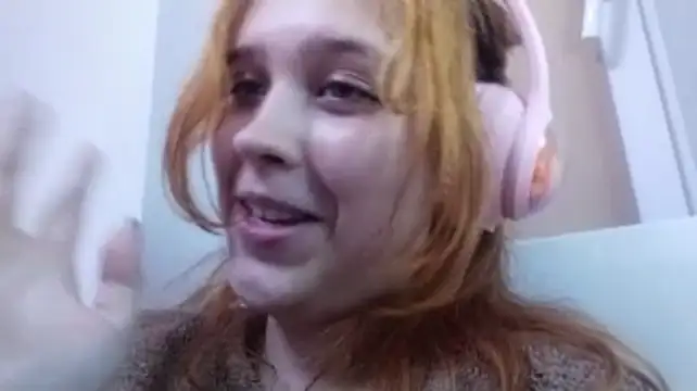 RedieChloe Chat XXX in diretta