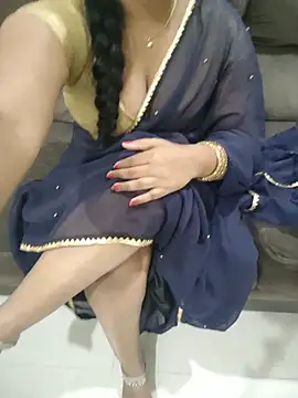 Chandrakala25's Live XXX Chat
