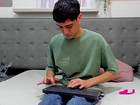 Онлайн чат XXX Sam_Restwod
