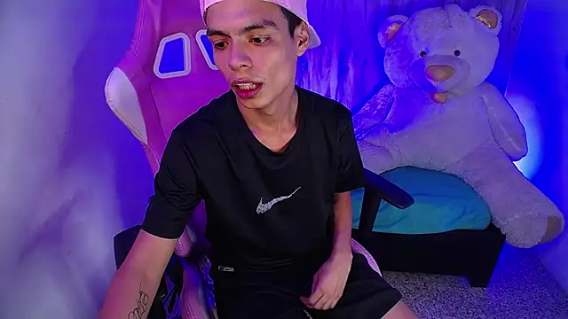 Dayron_leee 现场XXX聊天