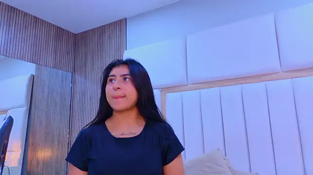 دردشة ScarletJons الجنسية المباشرة