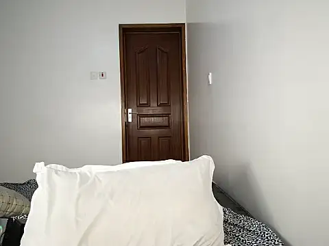 Layzeetovy's Live XXX Chat