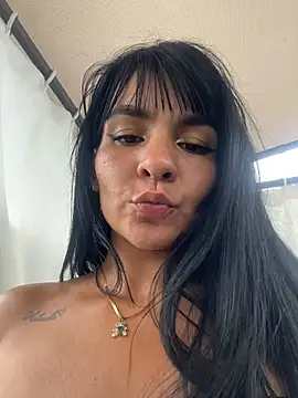 LuxeBrunetteXXX – Live XXX-chat