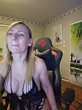 HotLana69's Live XXX Chat