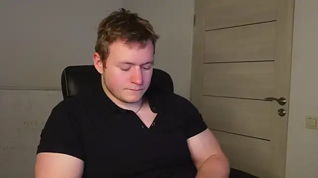 Czat XXX na żywo – Richard_Dullas