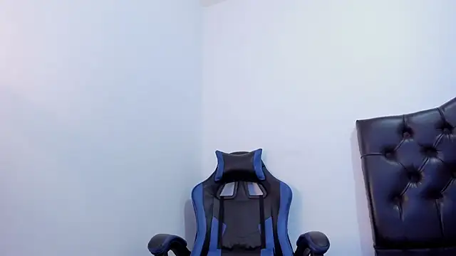 XXX chat uživo modela doublefun24