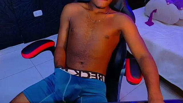 joel_embid XXX чат на живо