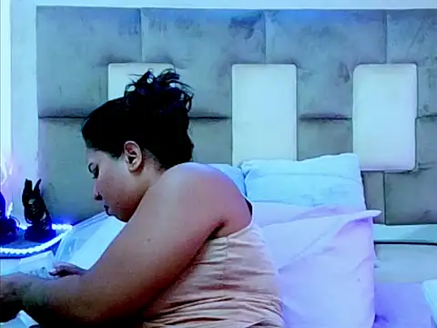 Chatroom XXX en direct de indiantopaz694u