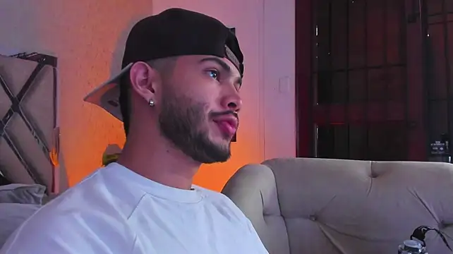 Chatroom XXX en direct de Vincentblack