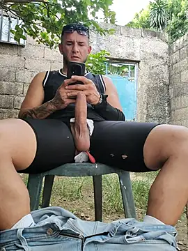 PIGHIGHDIRTY_p0 即時 XXX 聊天