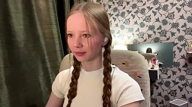 DionnaStrech's Live XXX Chat