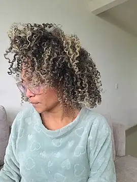 Živý XXX chat BiiancaEstradaa
