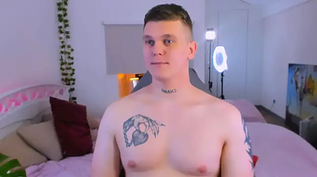 Онлайн чат XXX HotVanee