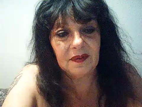 LadyCHARMS69 – Live XXX-chat