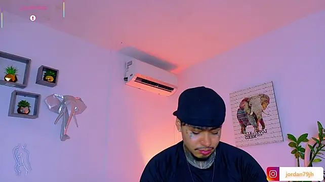 JordanSmiith_ Adlı Modelin Canlı XXX Sohbeti