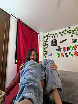 MiaCollinssx – Naživo XXX chat