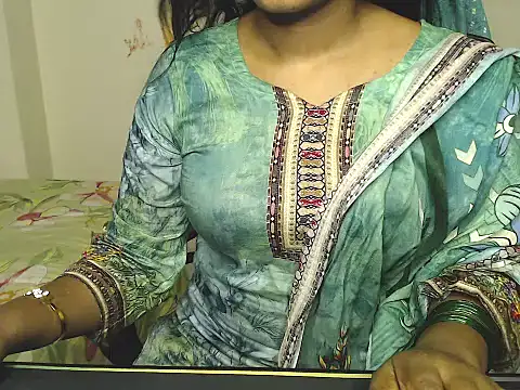 Chat XXX ao vivo de VelvetCoupleLive