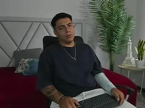 دردشة Axxel_Ray الجنسية المباشرة