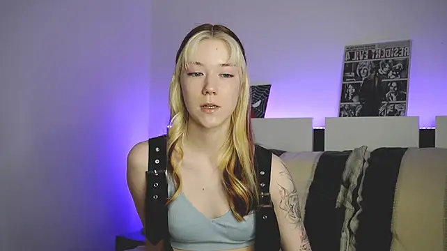 Chatroom XXX en direct de litl_Mia