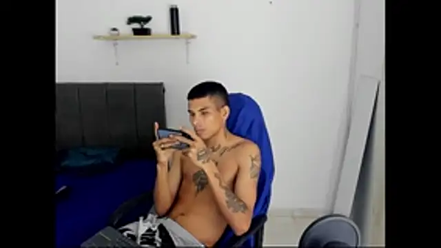 Chatroom XXX en direct de hot_king20