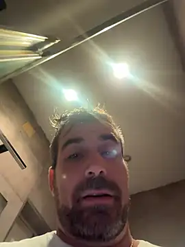 Chat XXX en directo de RhinalSquad