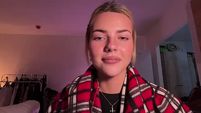 Chat +18 de ChristelDuncombe ao vivo