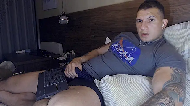 Czat XXX na żywo – Shane_Clay